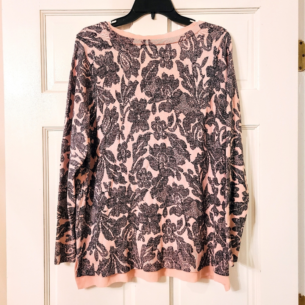 Lane Bryant V-Neck Black Floral Over Blush Pink Long Sleeve Knit Top Size 18/20 - Picture 2 of 7